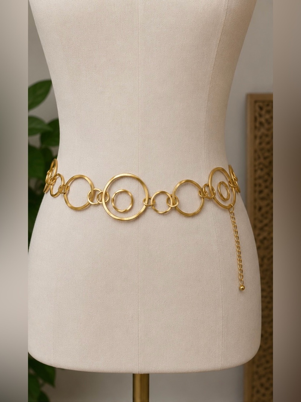 Boutique Gold Tone Hammered Circle Link Chain Belt Adjustable 39” Y2K L/XL
